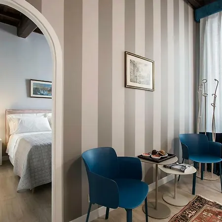 La Finestra Su Fontana Di Trevi - Charming View Apartment