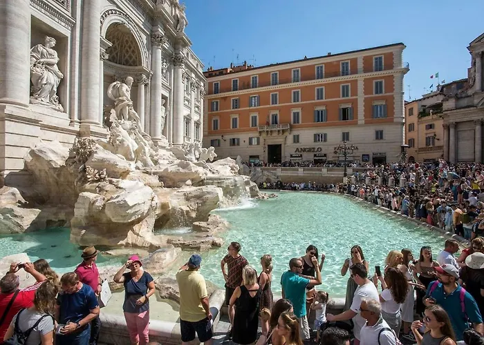 La Finestra Su Fontana Di Trevi - Charming View Rzym