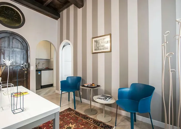 Apartament La Finestra Su Fontana Di Trevi - Charming View Rzym