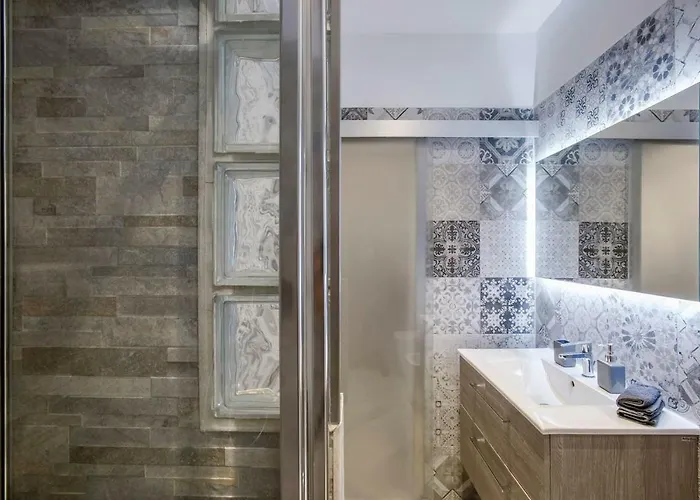 La Finestra Su Fontana Di Trevi - Charming View Apartament